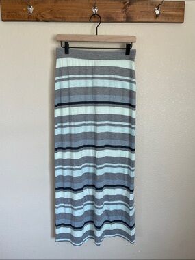 Jessica Simpson Gray & Light Blue Striped Maxi Skirt S Back Slit Beachy Summer